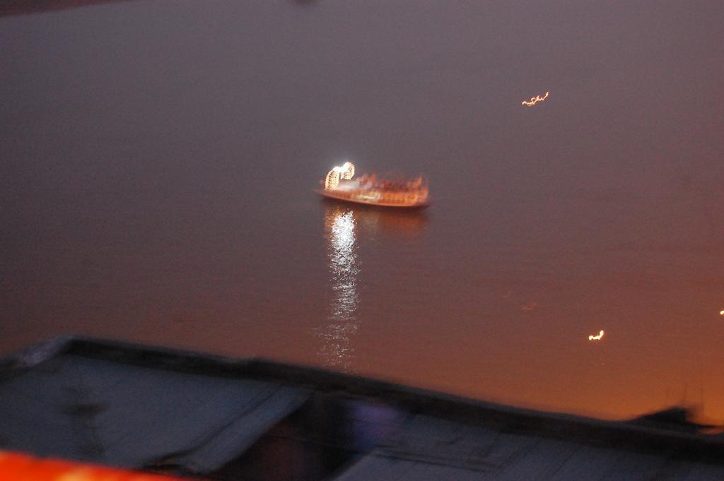 Puja Guest House Benares Buitenkant foto